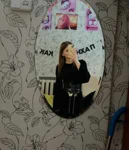 HazelCuomo Public Immagine  2