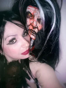 Luciana_AssのDare to enter if you dare to sin🕷️の枚の写真