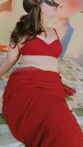 sexy-Alia01 Public Foto