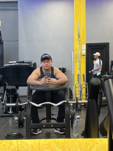 JhonnyRey27 Gym Pic 4