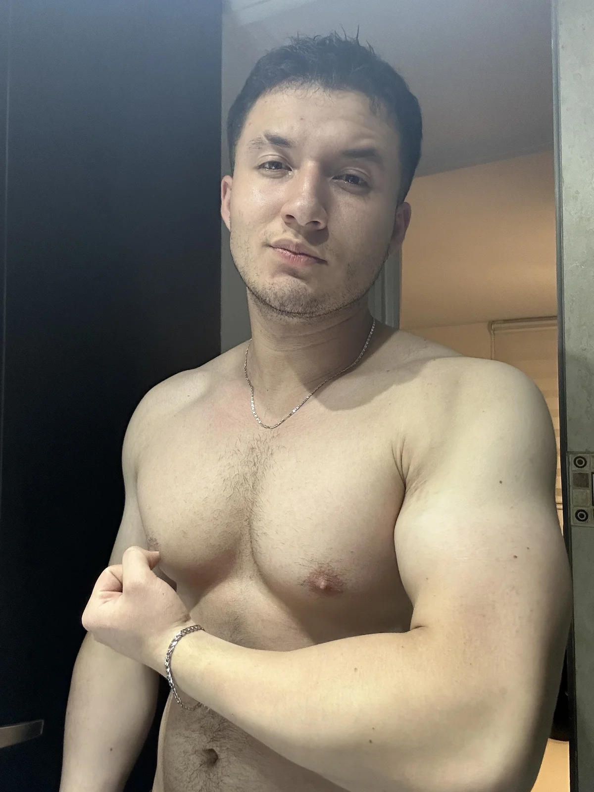 Alexander_Connor Gambar Trending 1308