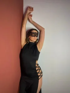 JessicaAlluring Public Foto 2