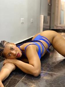 gift for you 🎁😈 de zara_smitt  2 Imagens