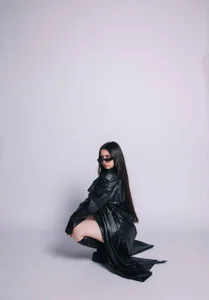 AlberthaEscue Silken Confidence Pic 4