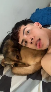 aaronjames1 Public Gambar