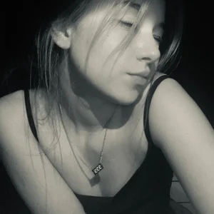 LolaBun Public Immagine  2