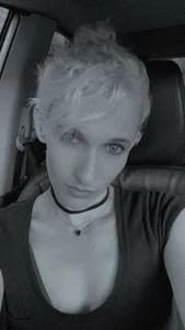 Cute_femme Public Pic