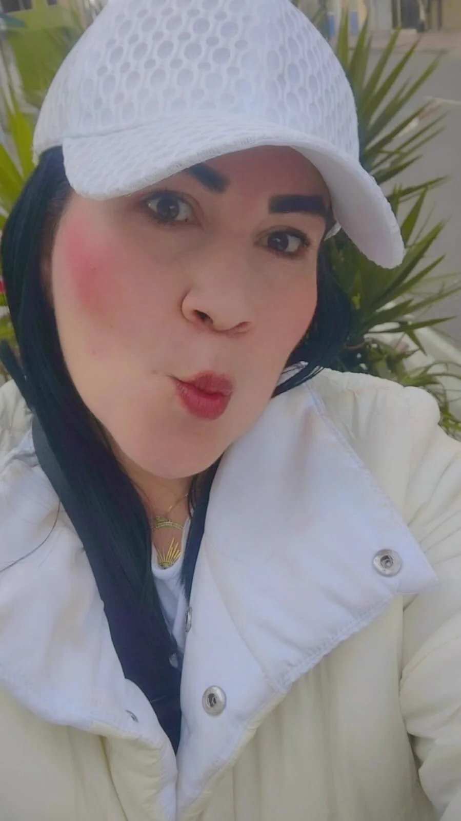 AriannaAdames 님의 트렌드 중인 사진  558개