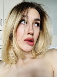 ToxicDollKiss Public Billede 6