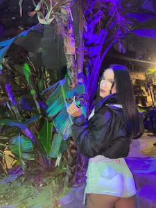 valery_yepesのParty nightの枚の写真