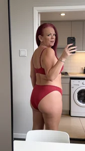 Busty-Belfast-Irish-Girl's photo