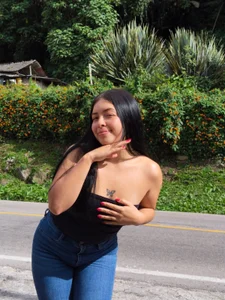 KateWelsin vacation 🌤 Immagine  4