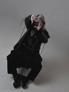 Flora_SecretLife Dark photos🖤🩶 Εικόνα 4