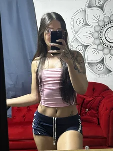 Gabrielamenezes Public Immagine  4