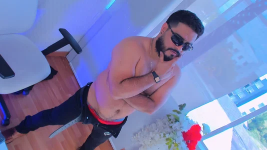 MichaelBear_ SHHH... SOMEONE COULD SEE ME AT THE OFFICE🤫🙊😈 Pic 5