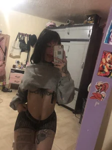 Tifanny_Sweett Some of my sexy outfis in the Mirror 😝 사진 6