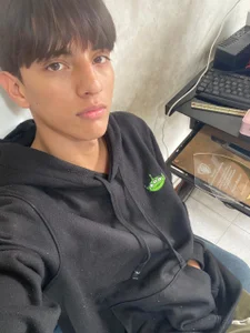 MiaAndLiamBenson He 🧸💘 Foto 2