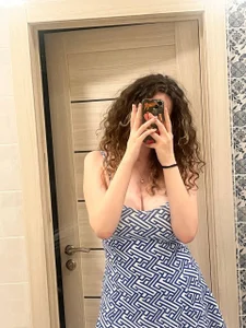 ellymoors Public Foto 3