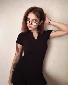 avatvv's XXX Nude Photo 1