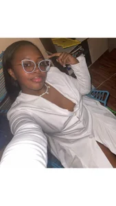 ZoeBrowns Public Pic