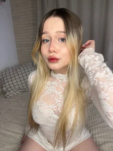 Love_audirs6 so light and innocent Pic 4