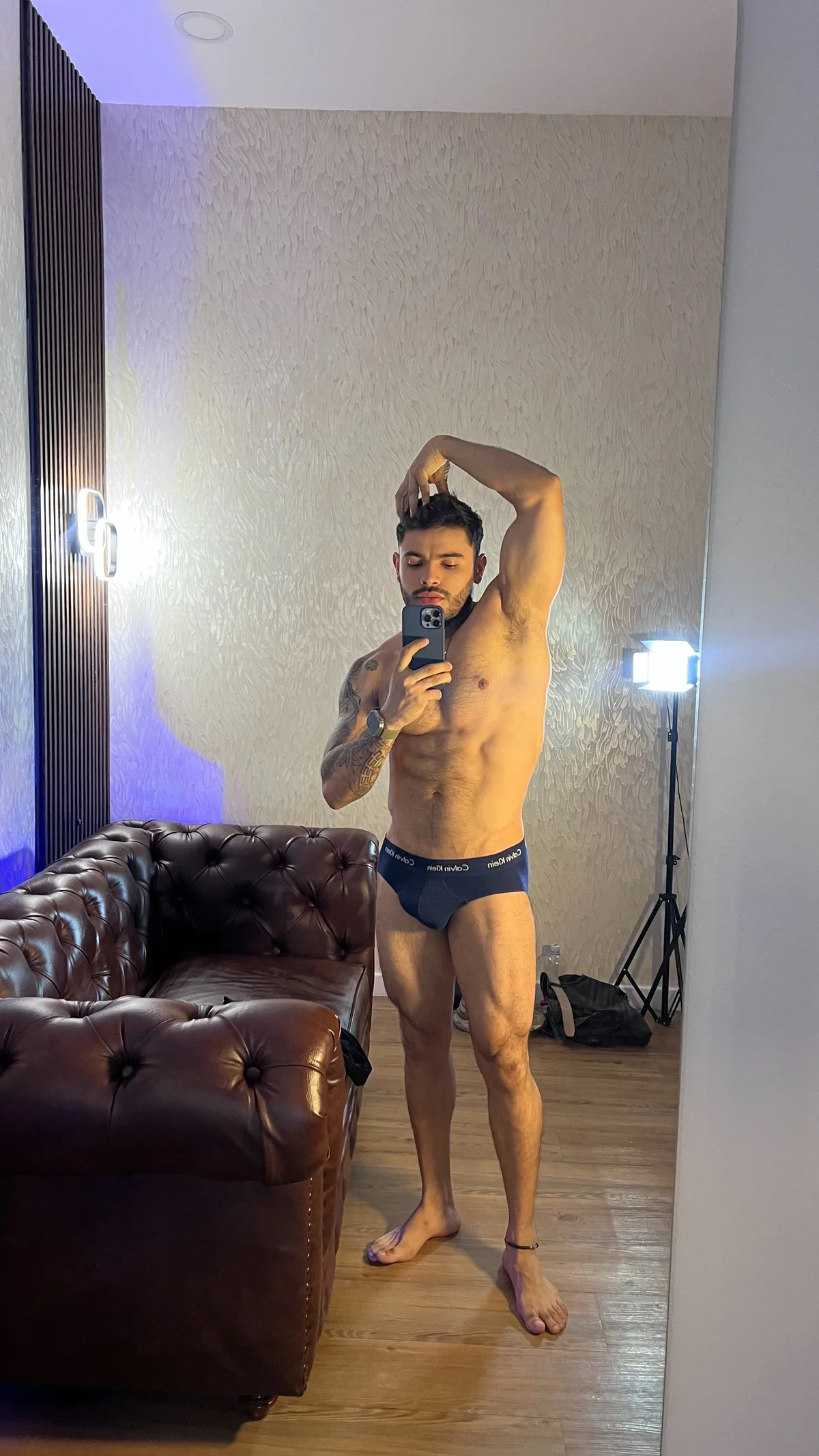 thiago_ferrari_-এর ট্রেন্ডিং  746টি ছবি