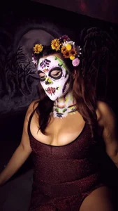 becca_diamond kullanıcısının Happy Halloween 2025 albümü -  2 fotoğraf