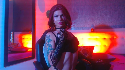 Bella_salvatore Let's paint the town red 💘💖 사진 4