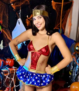 Emily_Beltonn kullanıcısının your wonder woman albümü -  6 fotoğraf