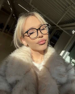 KristiFlash Public Pic 3
