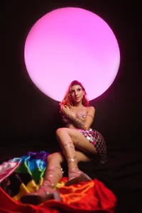 AilishBenson PRIDE🌈 2024 Pic 2