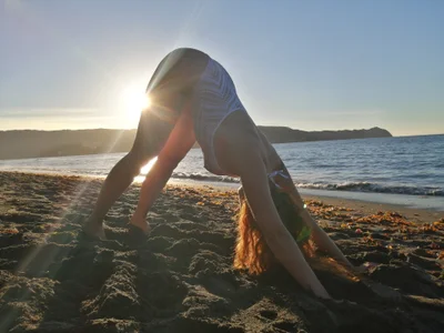 Afrania SexyYoga Morning Show Pic 3