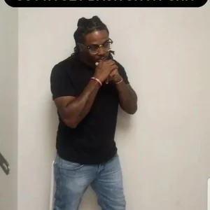 Kadsanova Public Pic 2