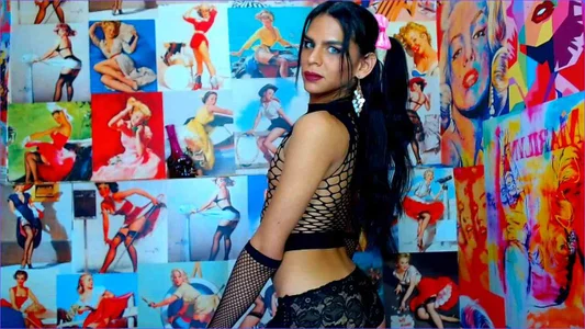 alessa_brown74のmoreの枚の写真