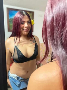 nicky_andcamil Nicky in the mirror Poză 3