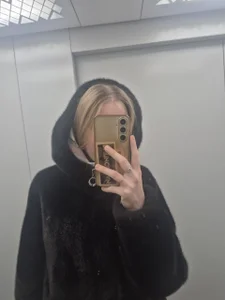 VictoriaDeese Me hehe Foto 3