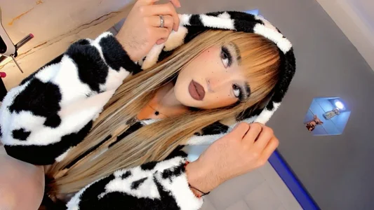 Ariia-janee sexy cow Pic