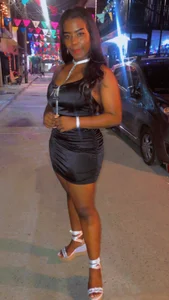 BellaEbony21 Public Pic 8