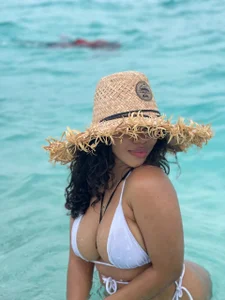 My walk to the beach de Melina_Ferrer1 Foto