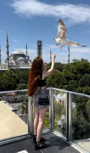 HollyPaw Public Pic 2