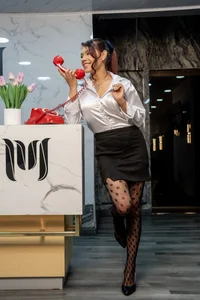 Arianaa_collins How can I help you, boss? 😏  4টি ছবি