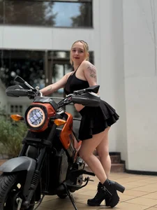 Horny motorcycle💖 de Liaroberts1  4 Imagens