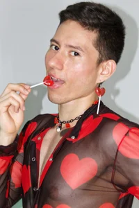 aron__fire Do you like sucking on a lollipop too? 🍭❤️👀 Kuva 4