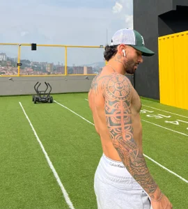 yorbymaxx: Public ( 3 фото)