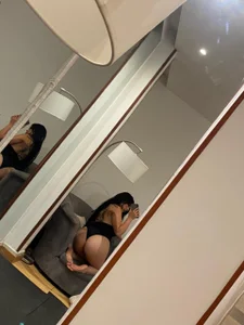 Mia_fox_07 Public Pic 6