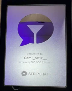 cami_ortiz__ Placa 100K followers 🥺 slika