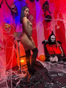 Georgina_AstorのSexy hallowen 😈🔥🕸🕷の 3枚の写真