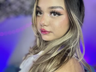 Pucaa_ Latina  8টি ছবি