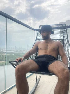 Yiyo10_ Casual Pic 4