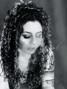 celeste_blue69のour dark desires 🖤🖤の 3枚の写真